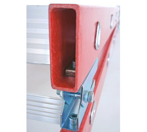 2-sided ladd. RFG/alu hinge counterplate | © MUNK GmbH