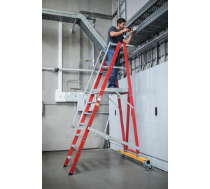 Pf. ladder RFG/alu., folding and mobile, 7 steps Application | © MUNK GmbH