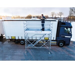 Échafaudage de dégivrage mobile avec camion | © MUNK GmbH